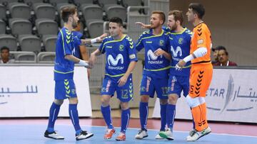 Los jugadores del Movistar celebran un gol.