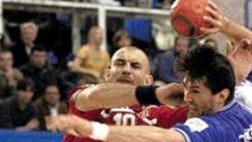 <B>IMPARABLE. </B>Jovanovic fue imparable en sus penetraciones.