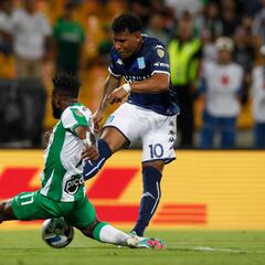 Roger Martínez vuelve a jugar con Racing tras más de 7 años