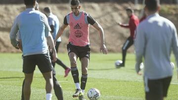 Sergio tendr¨¢ un central m¨¢s para visitar Vigo