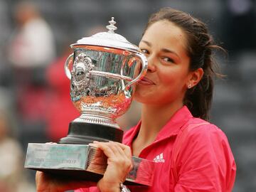 En el Roland Garros de 2008 ganó su primer y único título de Grand Slam.