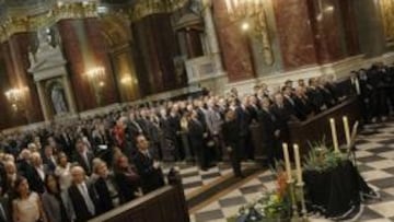 <b>HONORES DE ESTADO. </b>Aspecto de la Basílica de San Esteban de Budapest durante el funeral.