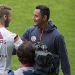 La afición blanca elige a Keylor Navas antes que a De Gea