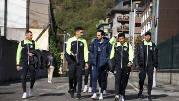 Los jugadores del Andorra durante una concentración.