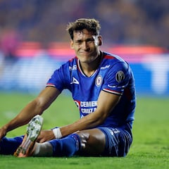 ¿Fractura de Chiquete Orozco? Revelan la gravedad de su lesión y tiempo de recuperación con Cruz Azul