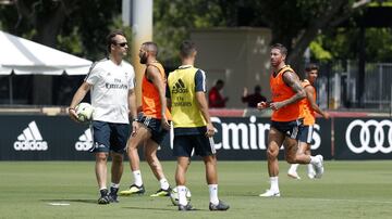 Sergio Ramos, Lopetegui y Benzema.