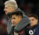 Wenger cuida a Alexis en la previa del choque con el United