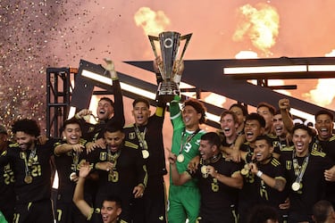 “Ochoa no merece estar limosneando por un equipo”
