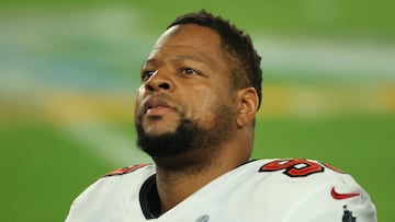 After a stellar outing for the Tampa Bay Buccaneers last season, it has been something of a surprise that Ndamukong Suh remained unsigned in 2022. Until now.