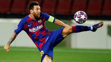 Messi remata en el partido de octavos de vuelta de Champions ante el N&aacute;poles.