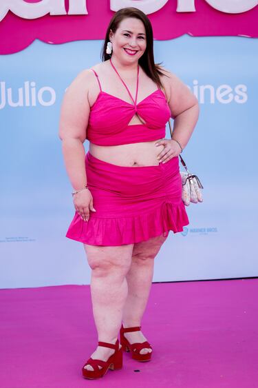 Marta Martín posa en la alfombra rosa por el pase especial de la película ‘Barbie’ en el Gran Teatro CaixaBank.   
 
 