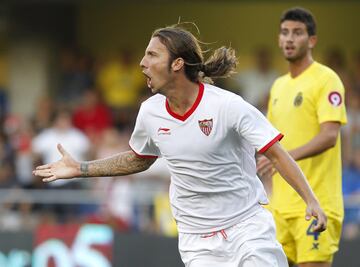 Valencia (2007-2010) | Sevilla (2010-2012)