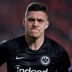 Jovic no luce en la remontada del Eintrach rumbo a las semis