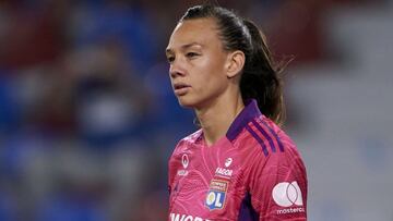 Tiane Endler no logró quedarse con el Balón de Oro femenino