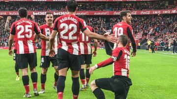 Villalibre, con el 25 a la espalda, ante el Levante.