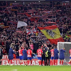 El derbi deja incendios