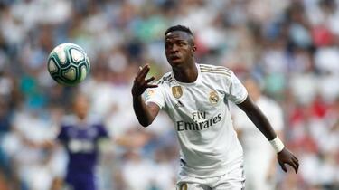 Vinicius failing to convince Zinedine Zidane