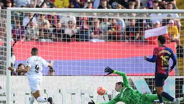 Barcelona - Real Madrid hoy, en directo: Cl¨¢sico de LaLiga EA Sports, ¨²ltima hora en vivo