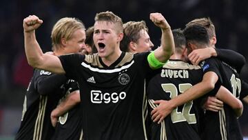 El Ajax gana con un gol en el añadido y hunde al Benfica