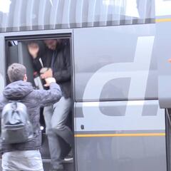 Las burlas de Luis Suárez Y Piqué al André Gomes más despistado