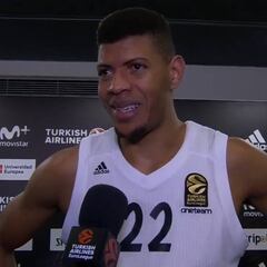 La grandeza de Felipe Reyes explicada por Tavares en 25"