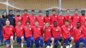 <b>EL EQUIPO. </b>El juvenil A del Atlético, que le falta Manquillo, posó para AS antes del derbi.