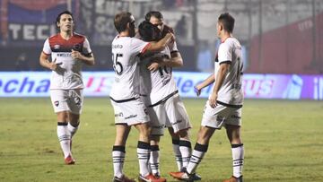 Newell's 2-0 Deportivo Rincón: resumen, goles y resultado
