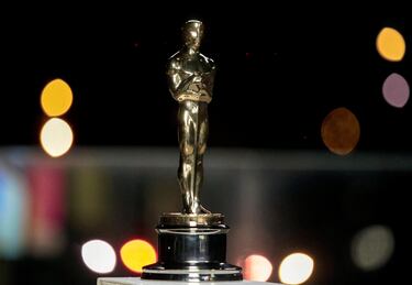 What do the winners of the Oscars 2024 win? Do they get money? What is the prize for the winners?