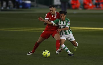 Ocampos y Diego Lainez