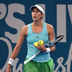Muguruza paga las 'maratones' en Brisbane y se retira en semis