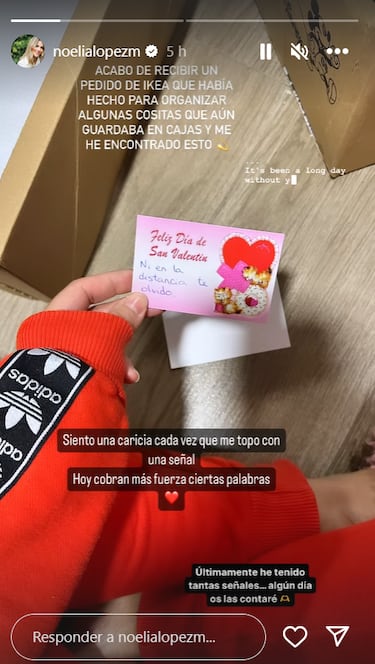 Noelia L¨®pez muestra una ¡®se?al¡¯ de Jos¨¦ Antonio Reyes: ¡°Ni en la distancia te olvido¡±