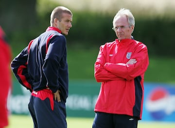 Eriksson con David Beckham, en un entrenamiento de la selección inglesa.