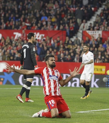 0-1. Diego Costa celebró el primer gol.