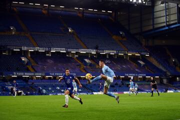 El fútbol en Navidad es sagrado en Inglaterra. Como cada año, desde el Boxing Day (26 de diciembre) hasta el 6 de enero, la Premier vive un carrusel de partidos para que las familias aprovechen las vacaciones para ir a ver a su equipo. El Chelsea-City  fue el primer gran encuentro del 2021. Los ‘citizens’ se impusieron 1-3. En mayo se volverían a encontrar en la final de la Champions con un desenlace muy diferente…