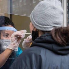 Desarrollan una prueba similar al alcoholímetro para detectar el coronavirus