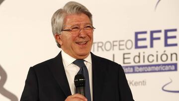 Cerezo: "Anfield está muy viejo, no pasaría el examen técnico"