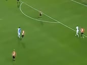 Carlos Villanueva jugó sólo un año en Inglaterra, pero fue suficiente para anotar estos dos golazos: ¡qué pegada!