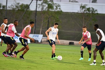 El equipo de Reinaldo Rueda realizó un nuevo entrenamiento en la sede deportiva de la FCF en Barranquilla. Esta viernes viajará a Brasil para el torneo de naciones.