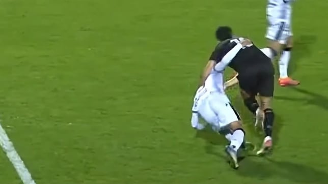 El CTA respalda el penalti de Bonini a Anuar en el Ceuta-Almería