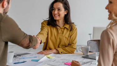 Analiza y entiende el mundo con un máster en relaciones internacionales