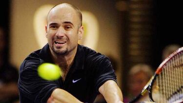 Los 50 años de Agassi, Chile y una anécdota increíble
Normal
0
21
false
false
false
EN-US
X-NONE
X-NONE
/* Style Definitions */
table.MsoNormalTable
{mso-style-name:"Tabla normal";
mso-tstyle-rowband-size:0;
mso-tstyle-colband-size:0;
mso-style-noshow:yes;
mso-style-priority:99;
mso-style-parent:"";
mso-padding-alt:0cm 5.4pt 0cm 5.4pt;
mso-para-margin-top:0cm;
mso-para-margin-right:0cm;
mso-para-margin-bottom:10.0pt;
mso-para-margin-left:0cm;
line-height:115%;
mso-pagination:widow-orphan;
font-size:11.0pt;
font-family:"Calibri",sans-serif;
mso-ascii-font-family:Calibri;
mso-ascii-theme-font:minor-latin;
mso-hansi-font-family:Calibri;
mso-hansi-theme-font:minor-latin;
mso-bidi-font-family:"Times New Roman";
mso-bidi-theme-font:minor-bidi;
mso-ansi-language:EN-US;
mso-fareast-language:EN-US;}