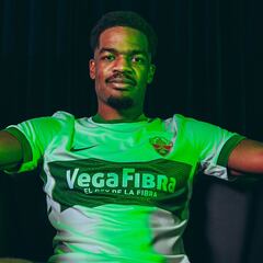 Oficial: Diangana firma con el Elche hasta 2027