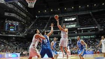 <b>INFLUYENTE. </b>Rudy Fernández no tuvo su mejor día en los triples (0 de 5), pero con él en pista el Madrid ganó por 28 puntos. Muy activo, dio seis asistencias y robó cuatro balones.