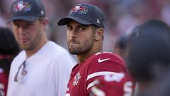 A un año de reclutar a Trey Lance, los 49ers quieren traspasar a Garoppolo, pero San Francisco no tiene ofertas para un canje por el quarterback.