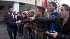 Una fiesta con ausencias