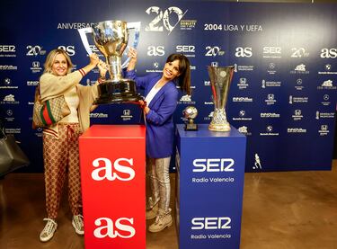 AS y SER celebran los 20 años del Doblete del Valencia