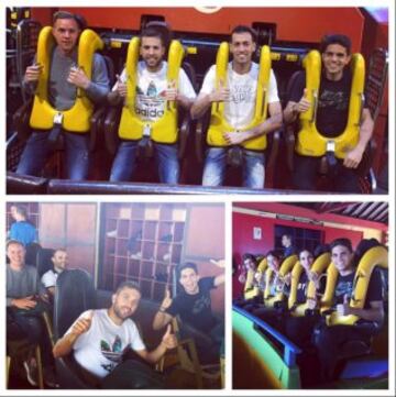 Marc Bartra aprovechó para enseñar vía Twitter fotografías con sus compañeros.