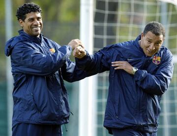 Cuando Frank Rijkaard fue nombrado entrenador del primer equipo del Barcelona en 2003, uno de sus ayudantes fue Henk ten Cate, un exfutbolista holandés con no mucho prestigio (había jugado en el Vitesse y en el Go Ahead Eagles por el que pasó en tres etapas) y entrenador itinerante que había dirigido a equipos en Holanda, Alemania y Hungría (hizo campeón al MTK). Con Ten Cate, Rijkaard encontró un ayudante experimentado que le ayudó a estructurar un equipo campeón…