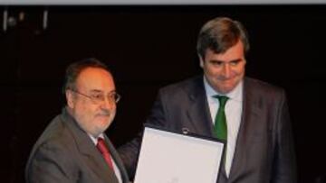 La Real Orden del Mérito condecora a Prisa y al Diario AS