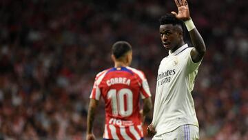 Real Madrid's Brazilian forward Vinicius Junior waves during the Spanish League football match between Club Atletico de Madrid and Real Madrid CF at the Wanda Metropolitano stadium in Madrid on September 18, 2022. (Photo by OSCAR DEL POZO / AFP) (Photo by OSCAR DEL POZO/AFP via Getty Images)